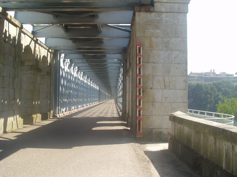 Foto ponte frontiera.JPG